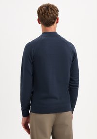 NO EXCESS Trui - night