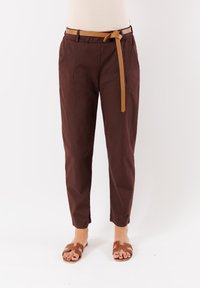 Non selezionato, marrone