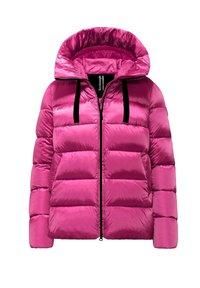 Padded jacket w jasnoróżowym błysku, z kapturem i czarnymi zamkami błyskawicznymi oraz sznurkiem do ściągania, o pudełkowym kształcie i pikowanej fakturze.