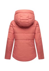 Veste matelassée rose avec une capuche, un dos sans couture et un ourlet légèrement évasé. Texture lisse et matériau léger.
