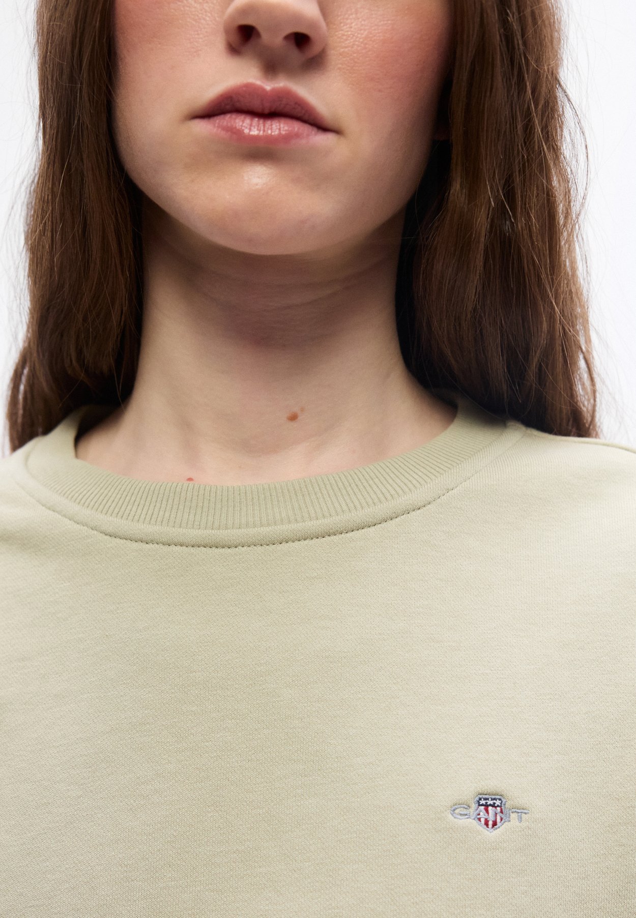 SHIELD C-NECK SWEAT