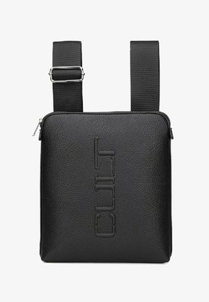 Borsa a tracolla nera in pelle texturizzata. Caratterizzata da spallacci regolabili e chiusura con zip. Logo impresso sul davanti.