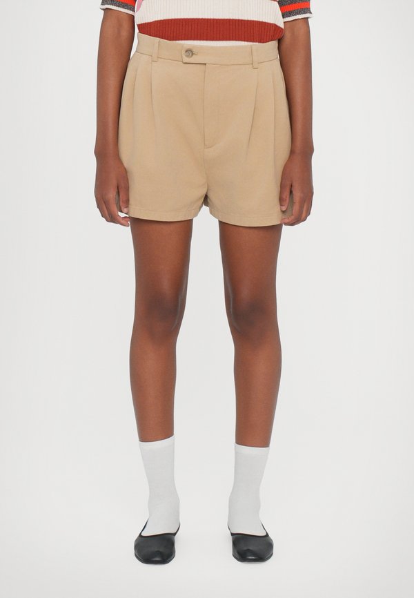 HIGH WAIST PLEATED - Shorts - beige