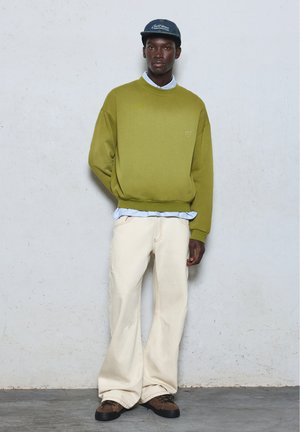 PULL&BEAR, WASHED EMBROIDERED - SWEATSHIRT - Sweatshirt - khaki