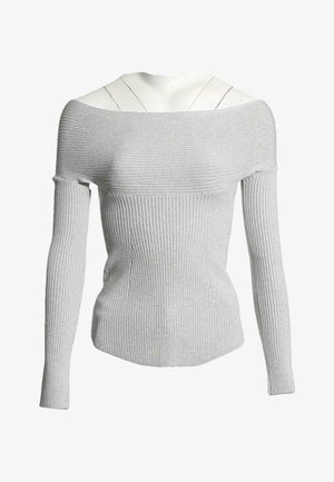 Pull en maille côtelée gris clair avec manches longues et large encolure décolletée sur les épaules, présenté sur un buste de mannequin blanc.