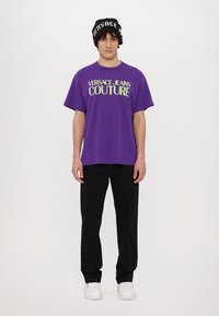 Versace Jeans Couture Apdrukāts T-krekls - iris purple