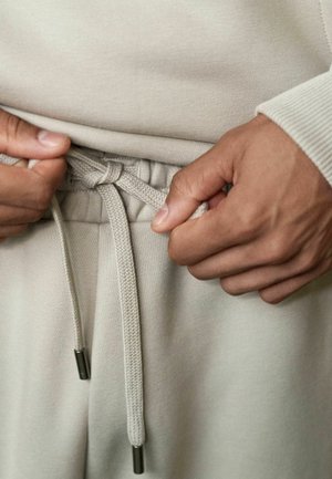 OPEN HEM FIT - EDIT JOGGERS - Pižamos apatinė dalis - stone