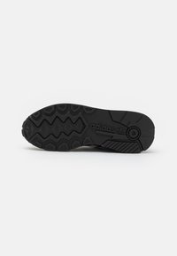 adidas Originals TREZIOD 2.0 - Tenisky - core black/footwear white/grey three