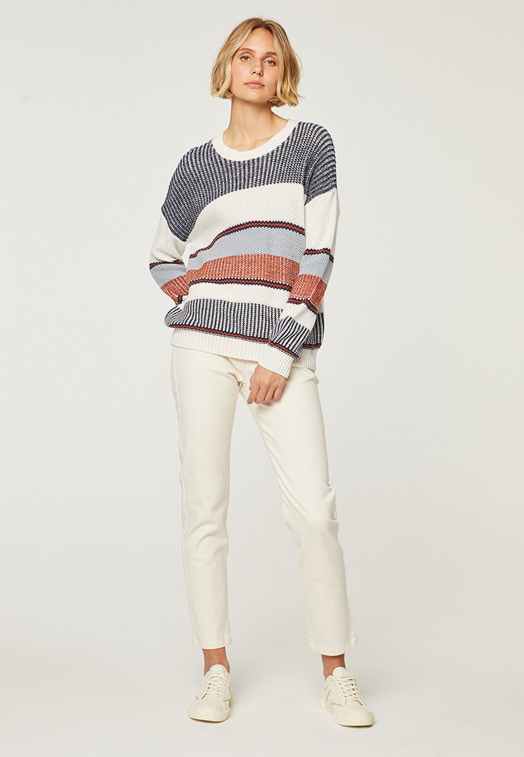 ANDAM JERSEY DE MUJER RAYADO MANGA LARGA CUELLO REDONDO - Jersey de punto -  crudo/crema - Zalando.es