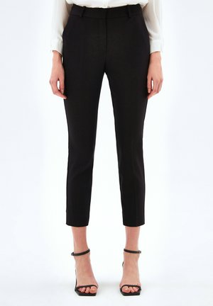 Cotton Linen High Waisted Trousers in Midnight | Brora
