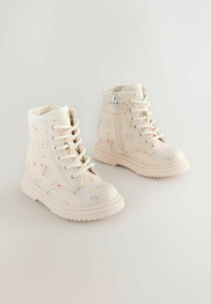Next WIDE FIT - Schnürstiefelette - cream floral