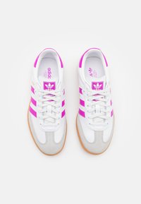 adidas Originals Sneakers - white