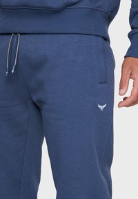 Threadbare THBMANDARIN SET - Tuta - denim blue