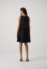 Pinko AVENGERS ABITO TECNO - Dnevna haljina - black