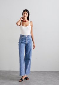 Baum und Pferdgarten NINI niebieski denim