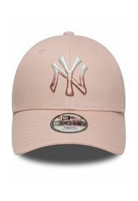 Cappellino da baseball rosa realizzato in cotone, con un logo NY ricamato in argento in rilievo. Design strutturato con visiera curva. Misura regolabile per i giovani.