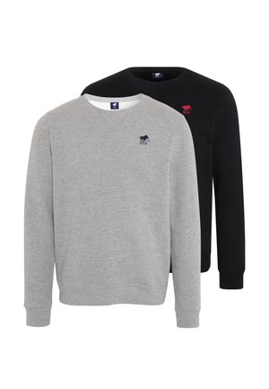 - Sweter
