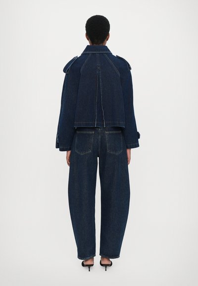 CLOSED CROPPED TRENCH - Farkkutakki - dark blue