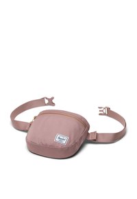 Marsupio in tessuto rosa con zip dorata, tracolle regolabili, forma quadrata e un'etichetta bianca con logo centrata sul davanti.