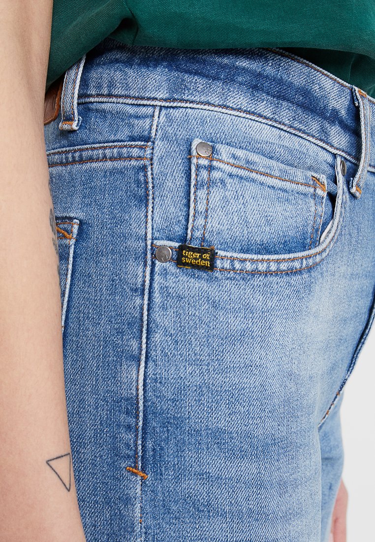 Sweden Jeans LEA - Jeans Tapered Fit 