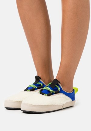 TECNO - Slippers - offwhite