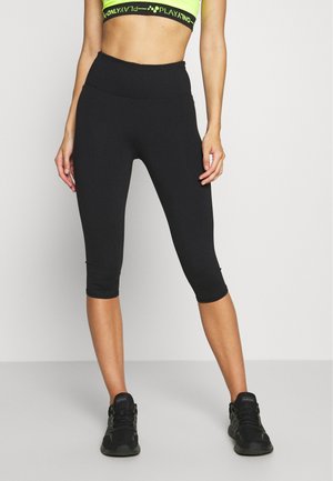 ACTIVE CORE CAPRI - Pantaloncini 3/4 - black