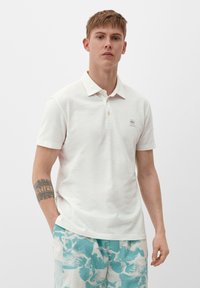 s.Oliver MIT FLAMM STRUKTUR - Poloshirt - weiß