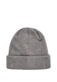 Grijze gebreide beanie met een omgeslagen manchet, voorzien van multikleurige spikkels door de stof. Zachte textuur en eenvoudig ontwerp.