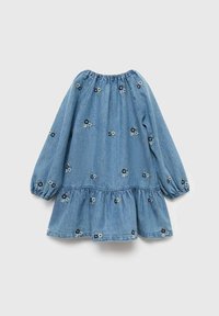 Denim obleka z dolgimi napihnjenimi rokavi, zloženim ovratnikom, večslojno krilo ter cvetličnim vezenjem v beli in modri barvi na svetlo modri podlagi.