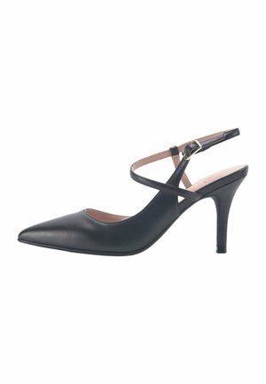 Pumps neri a punta con tomaia in pelle liscia, sottile cinturino alla caviglia e tacco a stiletto di 3 pollici. Superficie liscia, design minimal.