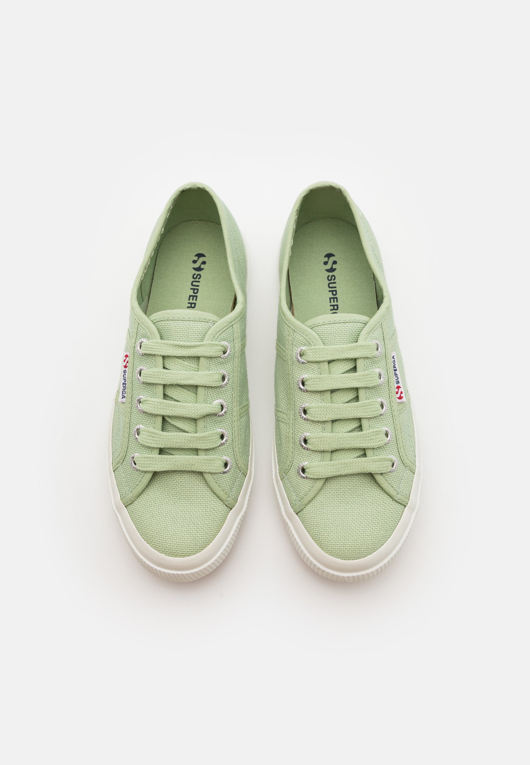 superga verte