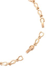 Collana a catena tono oro con anelli interconnessi dal design ondulato. Texture liscia con un meccanismo di chiusura sicuro.