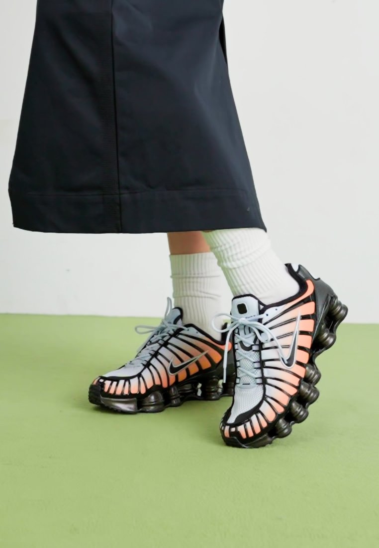 Nike Sportswear SHOX TL - Sneaker low - blue tint/black