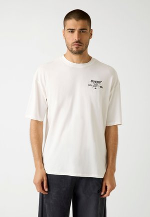 - T-shirt z nadrukiem