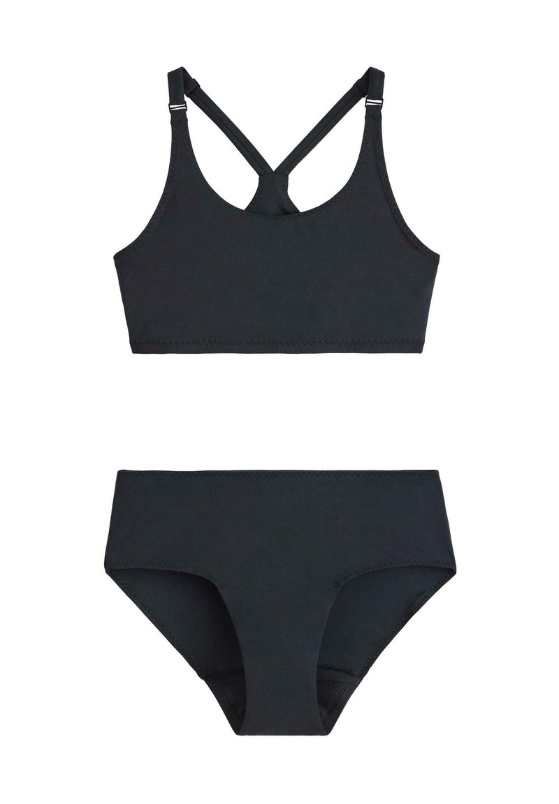 Svart bikini-set bestående av en sportig topp med korsande band och ett högmidjat underdel. Tillverkad av mjukt, elastiskt material.