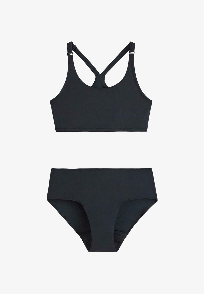 Černý bikiny set se sportovním vrškem s křížovými ramínky a vysokým pasem. Vyrobeno z hladké, pružné tkaniny.