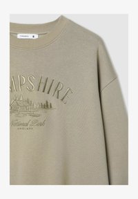 Wybrany, verde militare chiaro