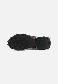Salomon SUPERCROSS 4 GTX - Sapatilhas de trail running - black/trellis/yucca