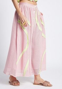 Be Sunset RIPPLE - Falda larga - pink