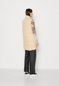 Noisy May NMDALCON  - Strukirani kaput - beige