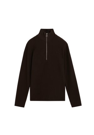 Sudadera negra de manga larga con cuello alto y media cremallera plateada en la parte delantera, diseño sencillo, colocada sobre un fondo blanco.