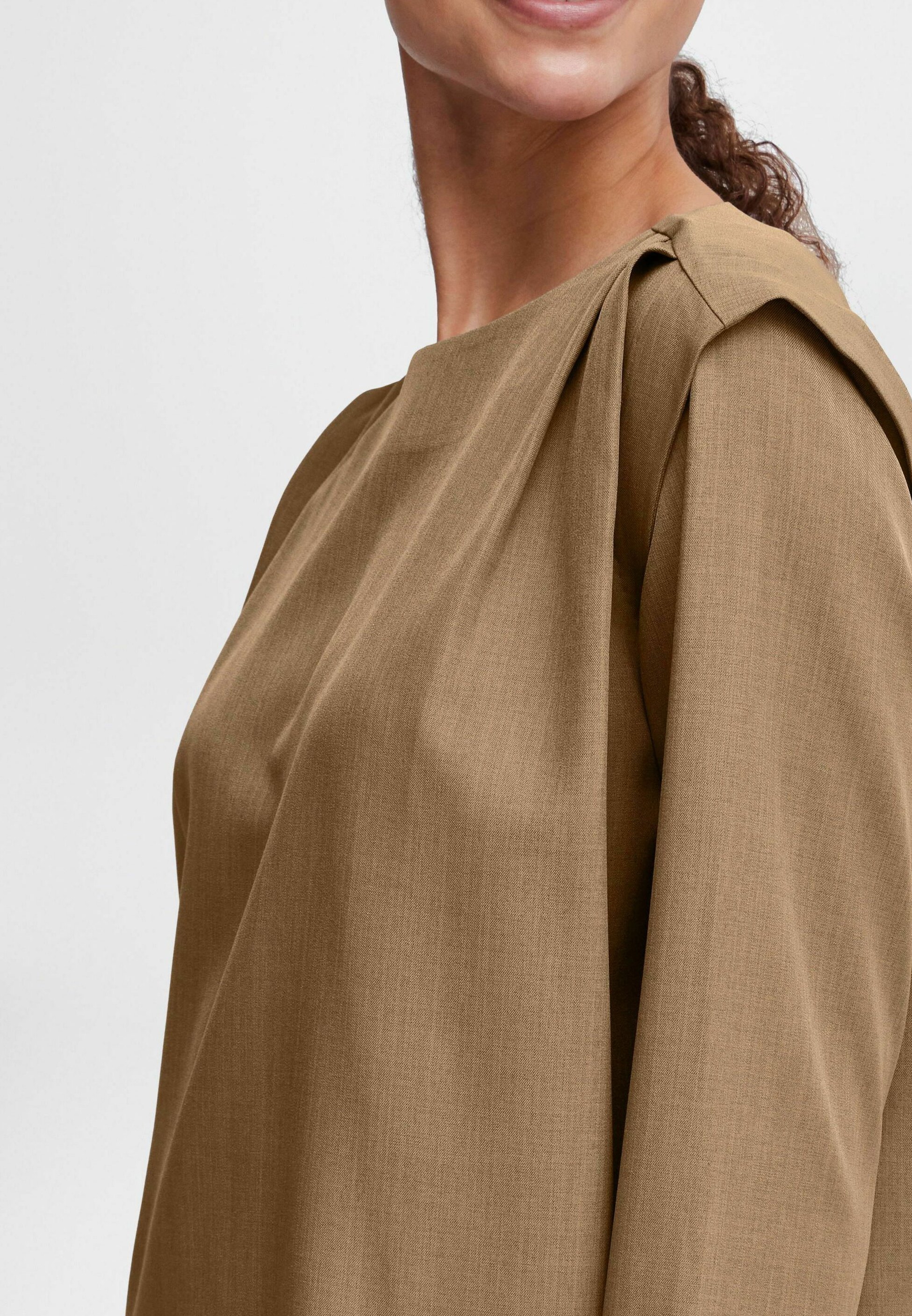 売れ筋商品|||ビーヤング シャツ レディース トップス BYMMMIDDE - Blouse - walnut melange b.young BYMMMIDDE - Blouse - walnut melange/camel - Zalando.nl