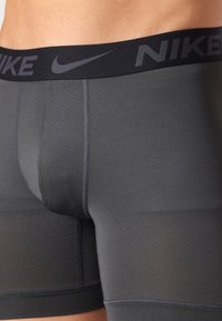 Nike Underwear ESSENTIAL 3 PACK - Uske bokserice - picante red/aegean storm/antracite