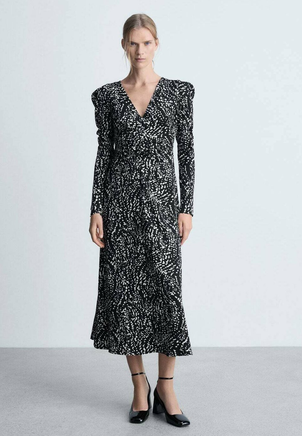 flattering wedding guest dresses Ever-Pretty Plus Size Tie Knot Chiffon Cocktail Dress