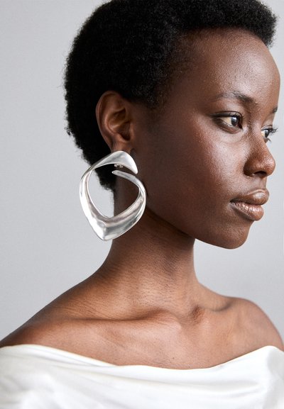 Cult Gaia LOLA EARRING - Auskarai - silver-coloured