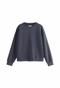 Donkergrijze sweater van zacht stof, met een ronde halslijn, brede mouwen en een cropped ontwerp met stikseldetails aan de voorkant.