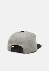 Brixton OATH III SNAPBACK UNISEX - Cap - light heather grey/ black