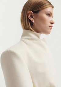 Mango BLANQUI - Kratka jakna - off-white