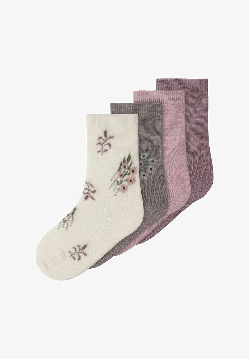 Quatre paires de chaussettes : une chaussette blanche à motifs floraux, une chaussette gris foncé, une rose clair et une mauve, toutes avec un haut côtelé et une texture douce.