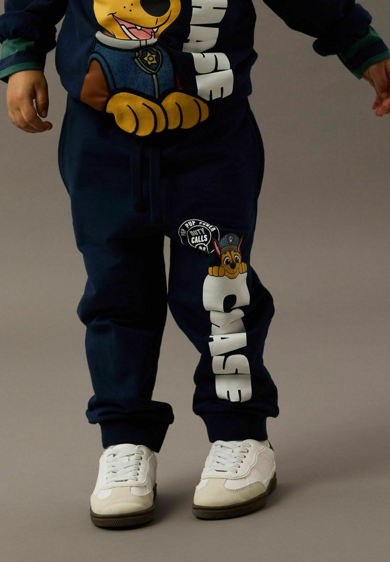 NMMJAAKO PAW NREG SWE PANTS UN – Skálkur